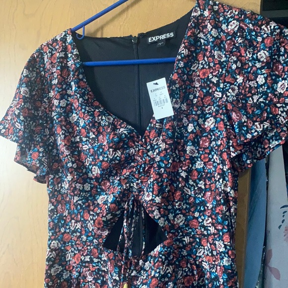 Express romper - Picture 1 of 2